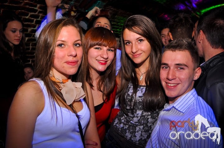 Miercuri în Club Escape, 