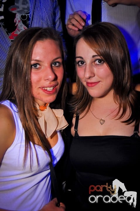 Miercuri în Club Escape, 