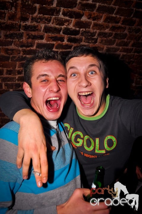 Miercuri în Club Escape, 