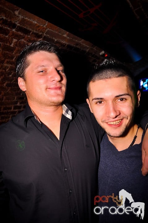 Miercuri în Club Escape, 