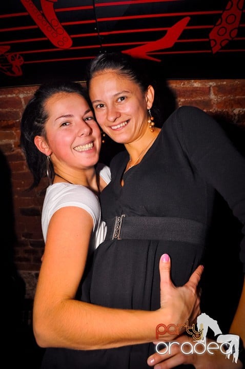 Miercuri în Club Escape, 