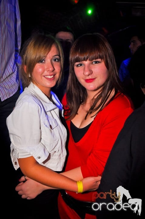 Miercuri în Club Escape, 