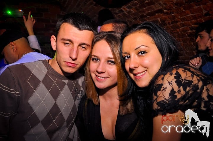 Miercuri în Club Escape, 