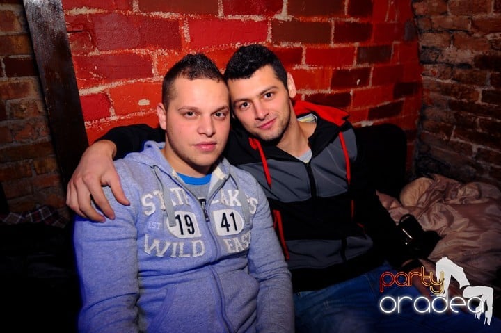 Miercuri noaptea e party în Escape!, 