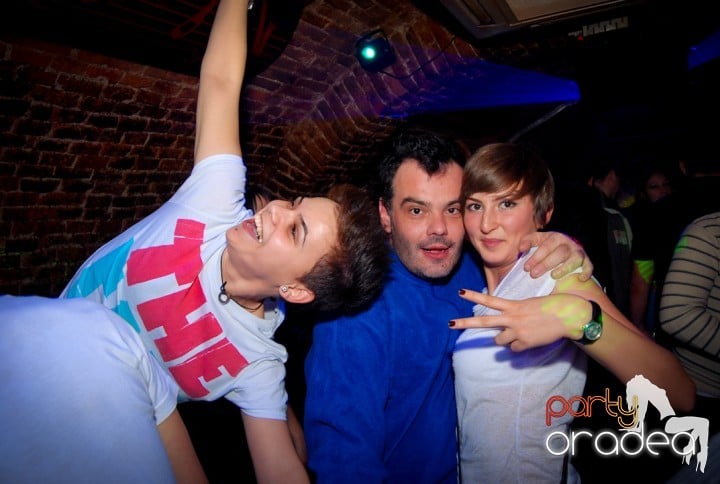 Miercuri noaptea e party în Escape!, 