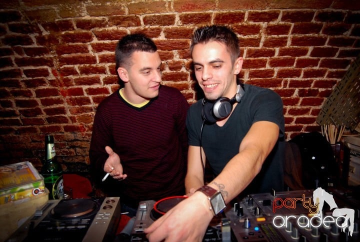 Miercuri noaptea e party în Escape!, 