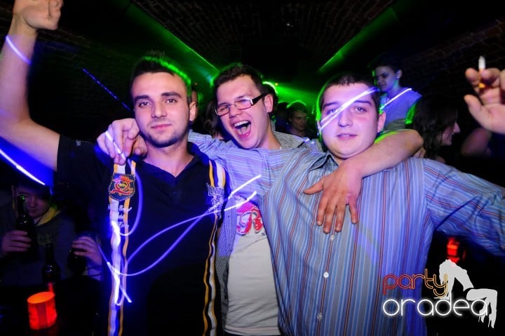 Miercuri noaptea e party în Escape!, 