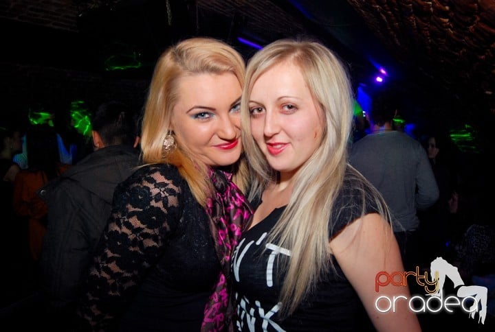 Miercuri noaptea e party în Escape!, 