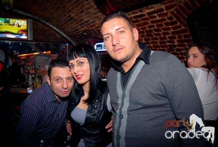 Miercuri noaptea e party în Escape!, 