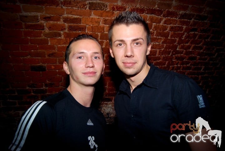 Miercuri noaptea e party în Escape!, 