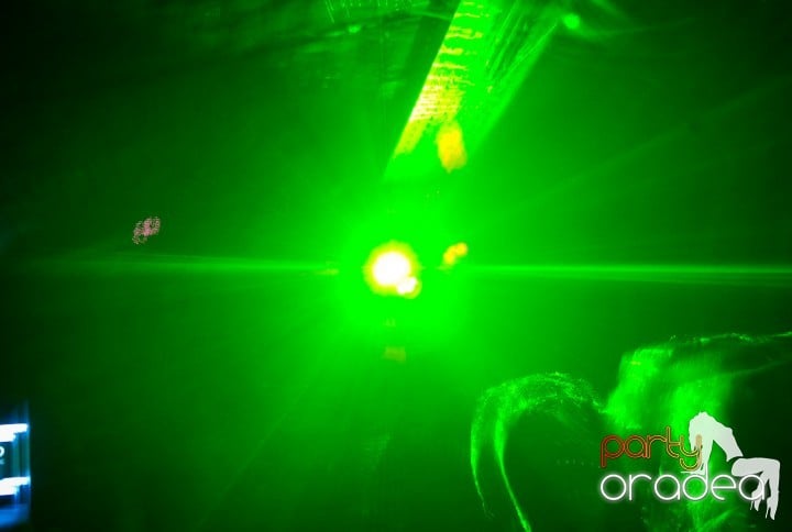 Miercuri noaptea e party în Escape!, 