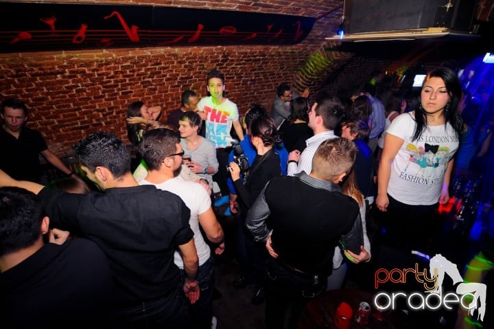 Miercuri noaptea e party în Escape!, 