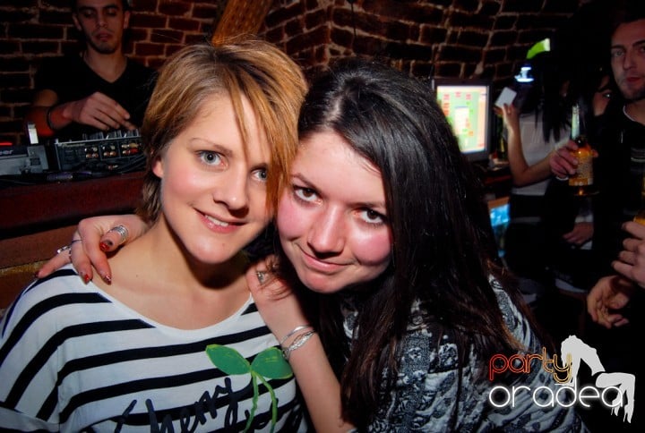 Miercuri noaptea e party în Escape!, 