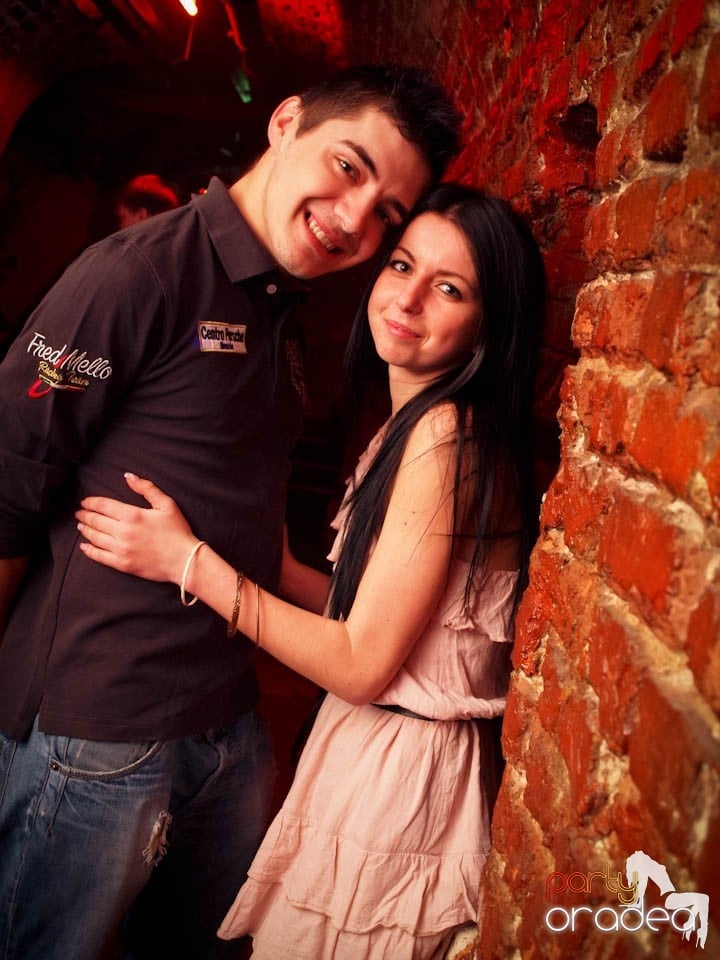 Miercuri noaptea în Club Escape, 