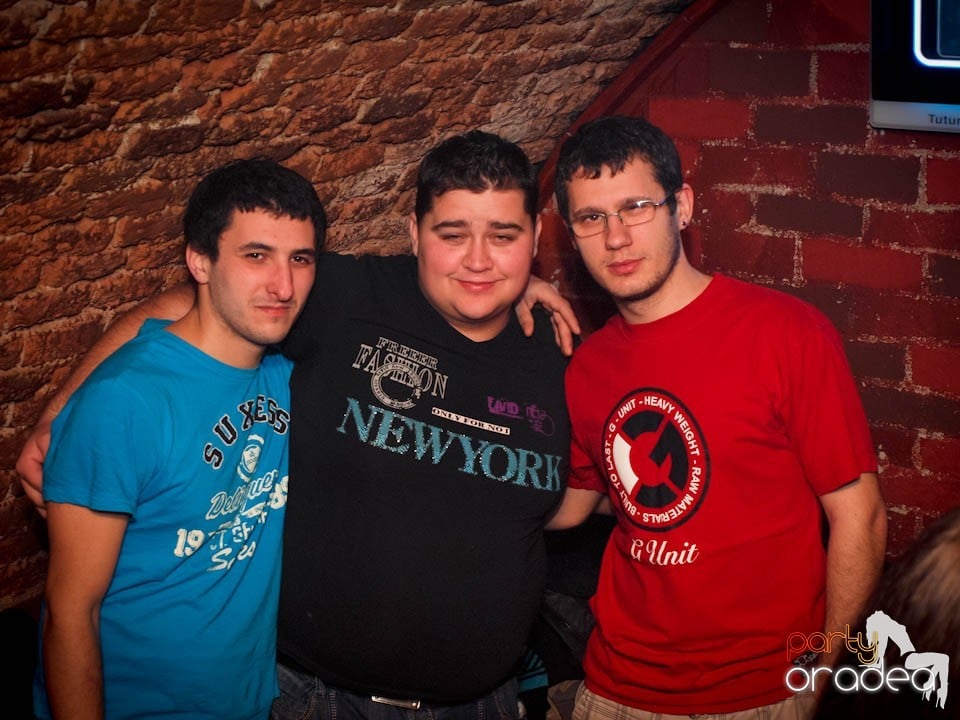 Miercuri noaptea în Club Escape, 