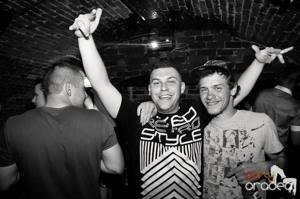 Miercuri noaptea în Escape, 