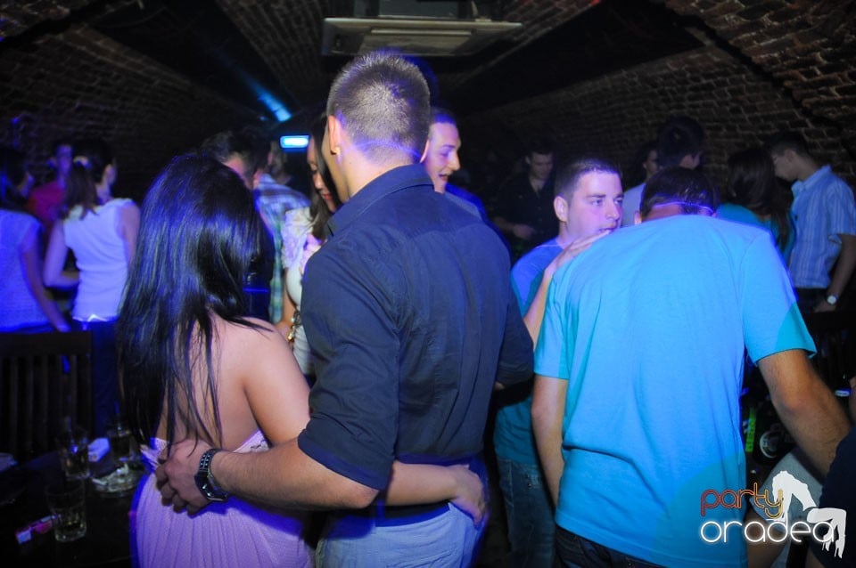 Miercuri noaptea în Escape, 