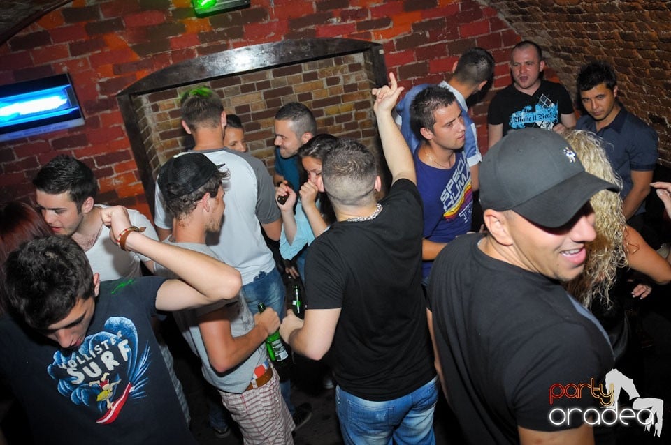 Miercuri noaptea în Escape, 