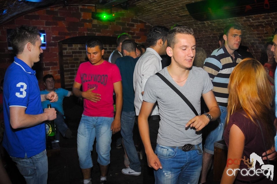 Miercuri noaptea în Escape, 