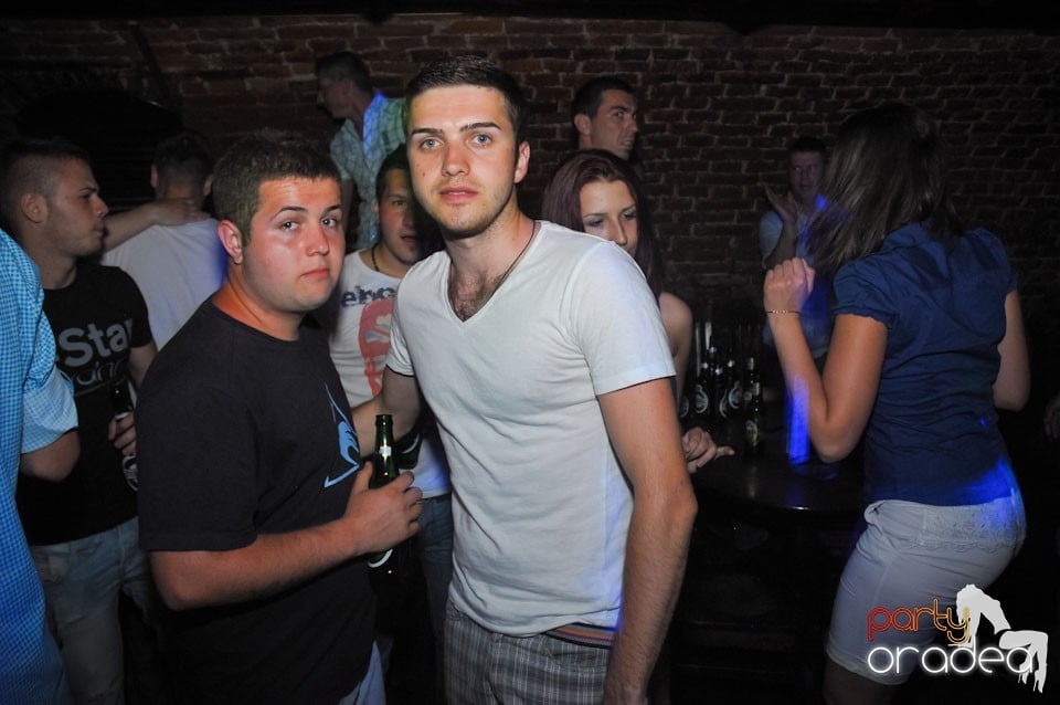 Miercuri noaptea în Escape, 