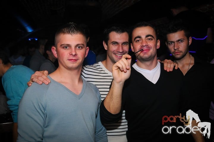 Miercuri seara e party în Escape, 