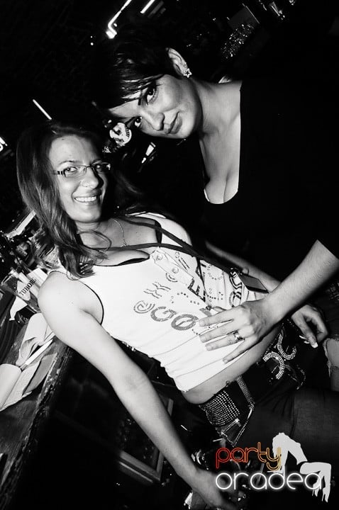 Miercuri seara e party în Escape, 