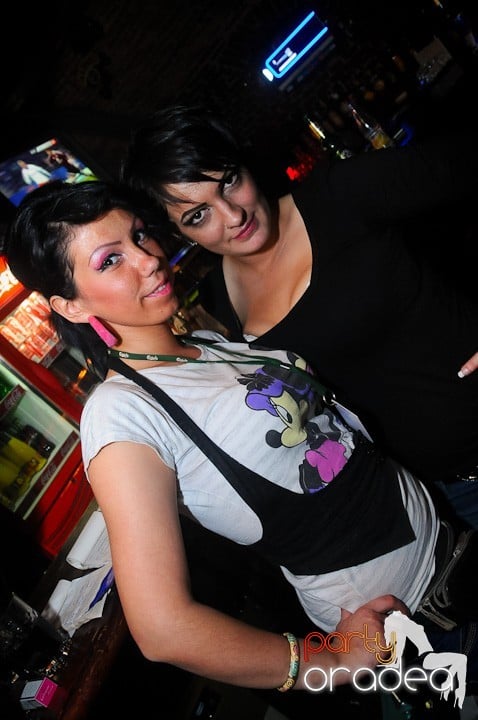 Miercuri seara e party în Escape, 