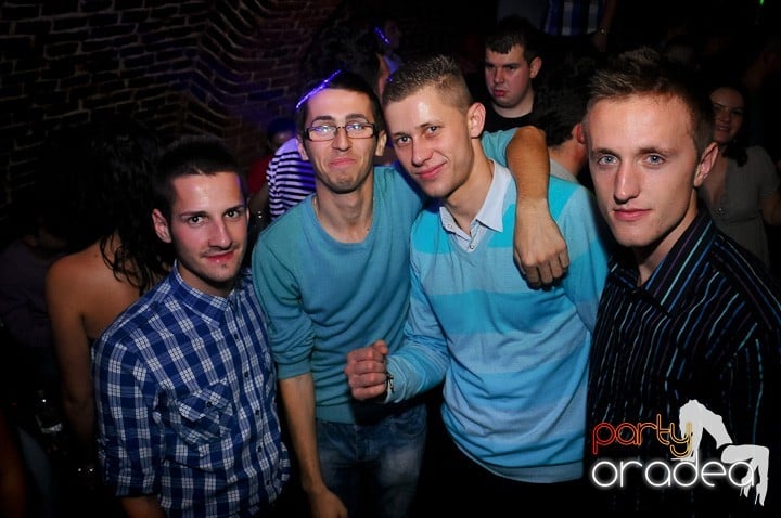 Miercuri seara e party în Escape, 