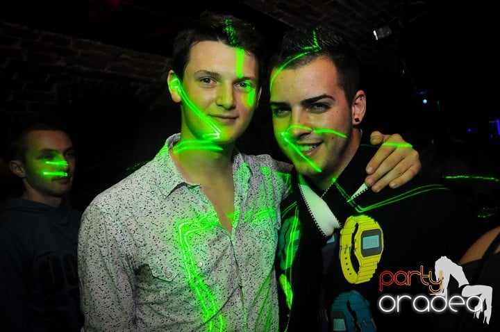 Miercuri seara e party în Escape, 