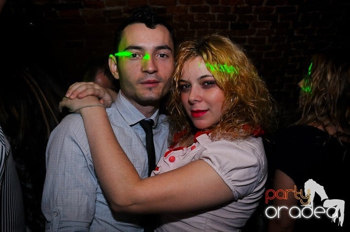 Miercuri seara e party în Escape, 