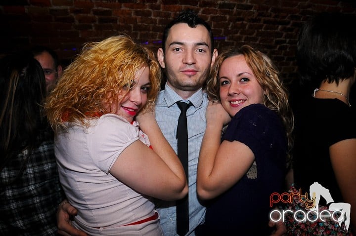 Miercuri seara e party în Escape, 