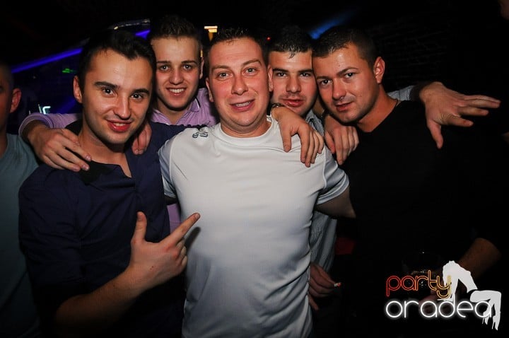 Miercuri seara e party în Escape, 