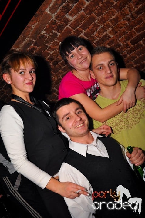 Miercuri seara în Club Escape, 