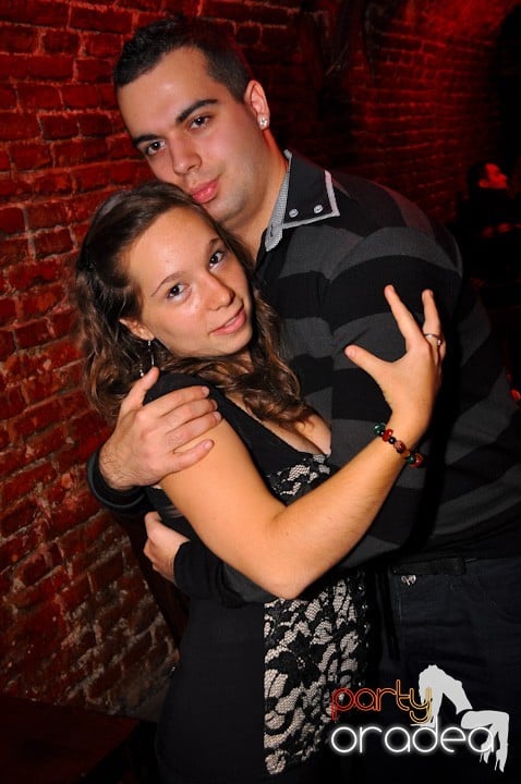 Miercuri seara în Club Escape, 