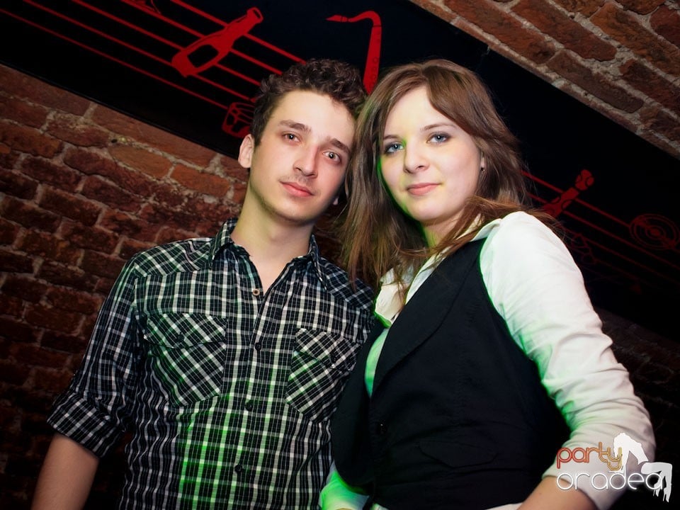 Miercuri seara în Club Escape, 