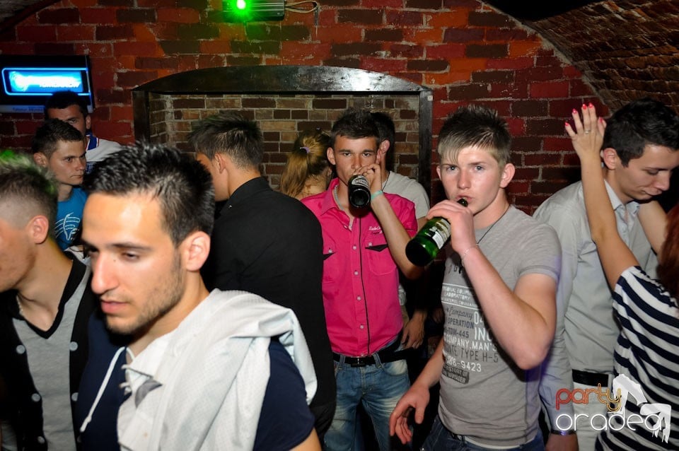 Miercuri seara în Club Escape, 