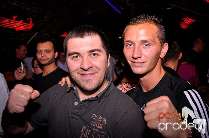 Miercuri seara în Escape, 