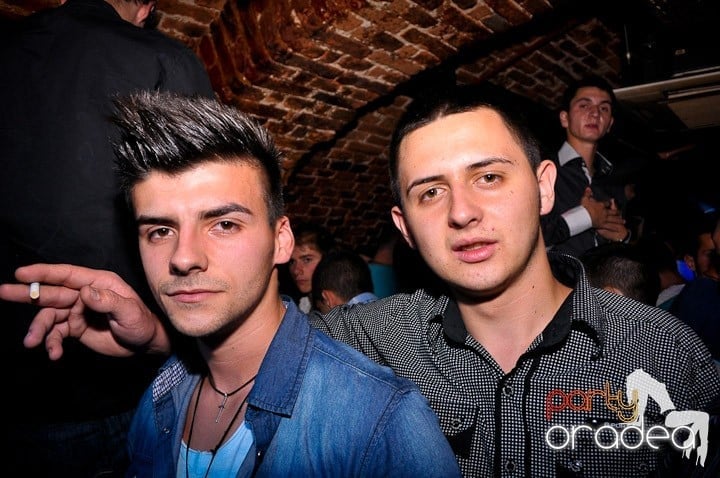 Miercuri seara în Escape, 