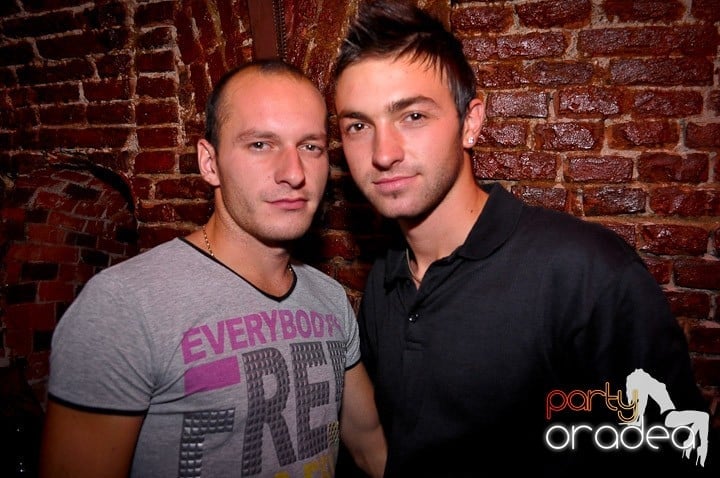 Miercuri seara în Escape, 