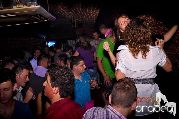 Miercuri seara în Escape, 