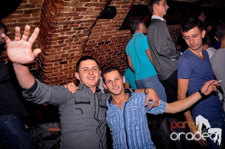 Miercuri seara în Escape, 