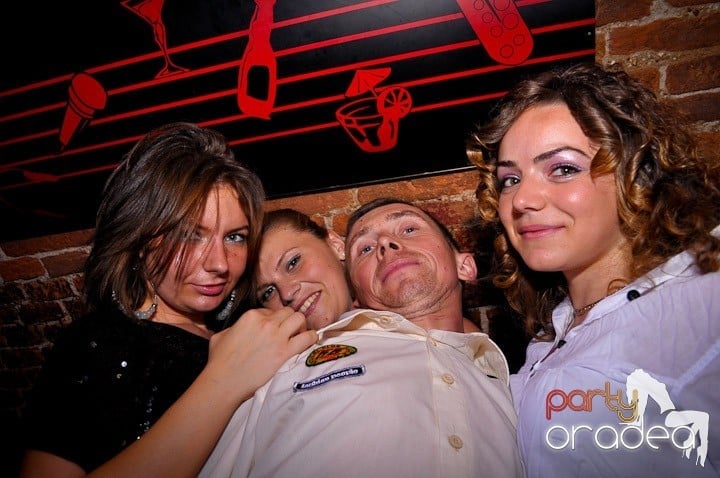 Miercuri seara în Escape, 