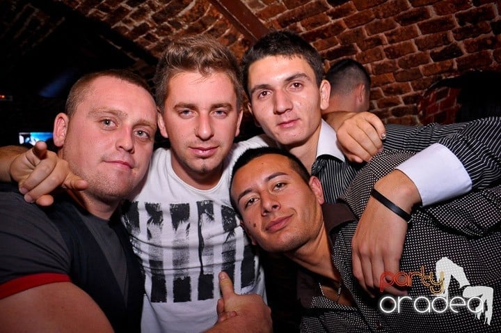 Miercuri seara în Escape, 