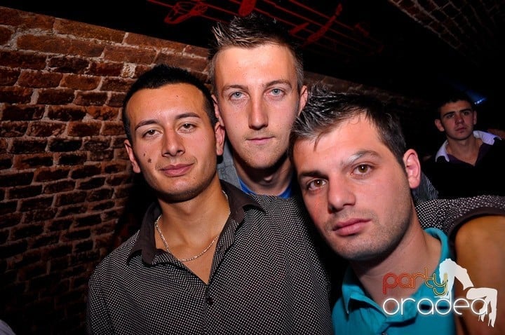 Miercuri seara în Escape, 