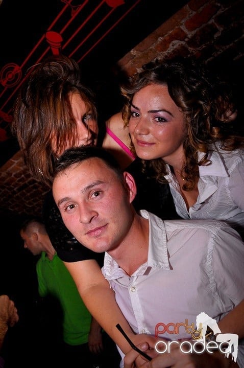 Miercuri seara în Escape, 