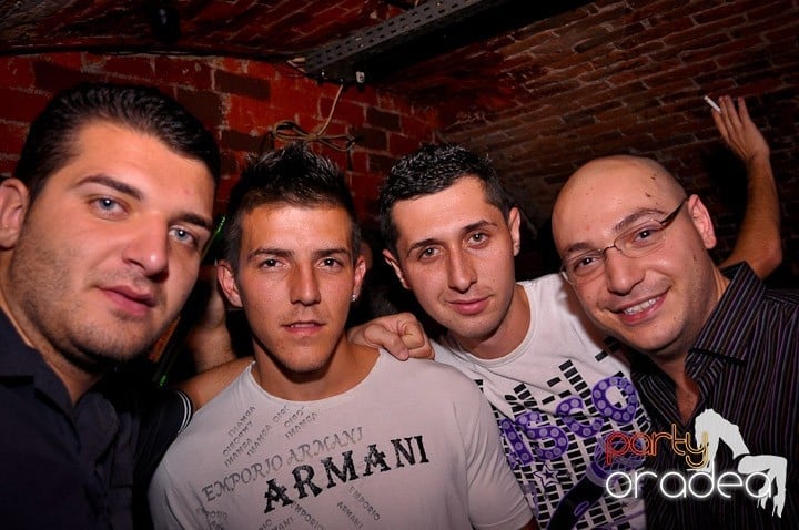 Miercuri seara în Escape, 