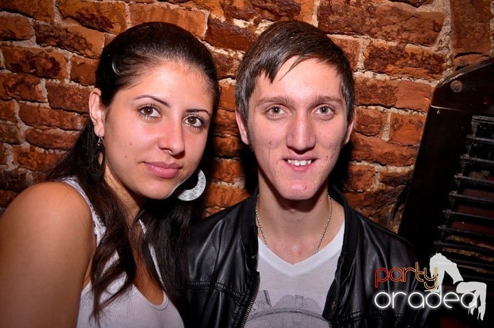 Miercuri seara în Escape, 