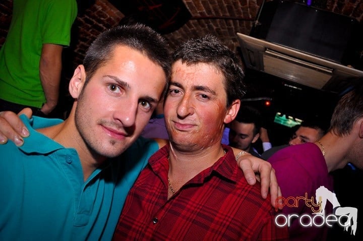 Miercuri seara în Escape, 