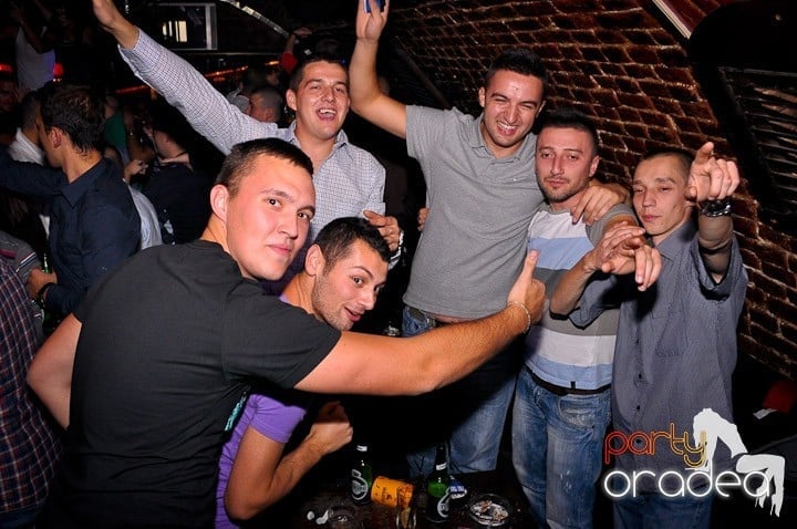 Miercuri seara în Escape, 