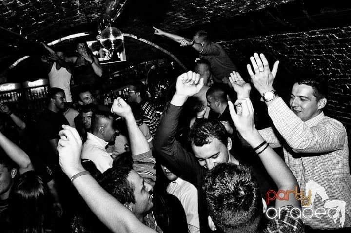 Miercuri seara în Escape, 